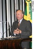 José Jorge diz que governo mente