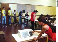 Prazo para tirar título e votar no referendo termina neste sábado