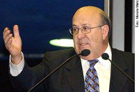 Suassuna cobra finalização do trecho nordestino da BR-101