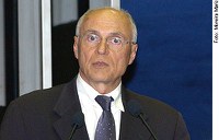 Suplicy apresenta requerimento de pesar pela morte de brasileiro