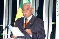 Congelamento de verbas explica sucateamento das universidades, diz Augusto Botelho