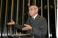 Alberto Silva também quer parte da dívida externa aplicada em programas sociais