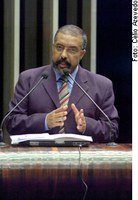 Paim anuncia chegada a Brasília de marchas "Zumbi mais dez"