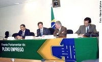 Frente Parlamentar quer mudar lei para que emprego também seja objetivo do BC
