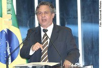 Antero Paes de Barros acusa ministro da Justiça de sonegar informações à CPI dos Correios