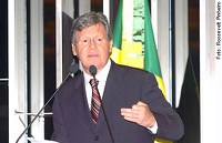 Arthur Virgílio critica entrevista do presidente Lula