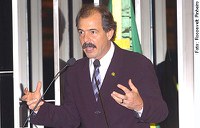 Mercadante enaltece resultados da política econômica do governo