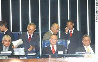 Plenário aprova direito de o consumidor inspecionar produto no ato da compra