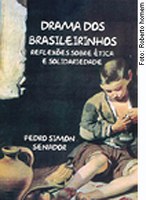 Simon autografa livros com pronunciamentos feitos em 2004 e 2005