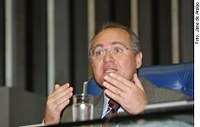 Renan quer mais prazo para votar MPs