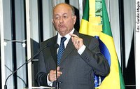 José Jorge critica tratamento dado pelo governo ao setor elétrico