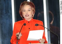 Íris de Araújo defende projeto que facilitará acesso de deficientes visuais a publicações governamentais