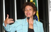 Ideli diz que presidente Lula apóia Palocci e Dilma