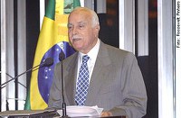 ACM considera insuficiente resposta sobre empresa do filho de Lula