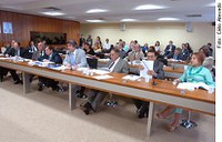 Fim das listas tríplices tem parecer favorável