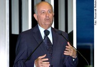 Para José Jorge, governo "está fritando Palocci"