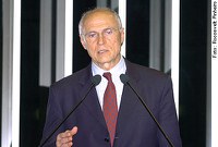 Suplicy destaca importância do Dieese em homenagem prestada pelo Senado