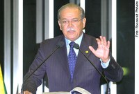 César Borges diz que Lula "joga" com o eleitorado em seus discursos