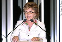 Lúcia Vânia apela por reativação do disque-transplante