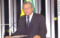 Transposição do São Francisco é uma obra absurda, diz Teotônio