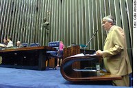 Delcídio: só educação e lei podem acabar com violência contra a mulher