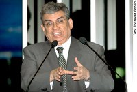 Garibaldi espera que Câmara derrube a verticalização