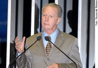 Camata cobra "maior poder de resolutividade" do Poder Legislativo