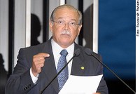 César Borges critica crescimento do PIB em 2006 e se diz cético quanto ao PAC