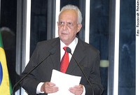 Jarbas Vasconcelos analisa conjuntura nacional e declara oposição ao governo Lula