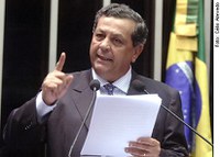 Jayme Campos defende reforma política e fidelidade partidária