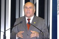 Flexa Ribeiro pede que governadora do Pará não feche empresas do pólo guseiro