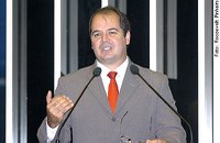 Tião Viana defende projeto que pode aumentar receita da saúde em R$ 10 bilhões