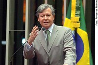 Laboratório norte-americano está propondo a privatização da Amazônia, alerta Arthur Virgílio