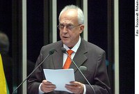 Jarbas Vasconcelos analisa "novela ministerial" do presidente Lula