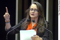 Serys defende aprovação de projeto contra a homofobia