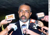 Paim diz que aceita discutir abrangência do voto aberto