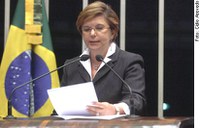 Lúcia Vânia: idosos  são 8% da população