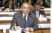 Relator diz que programação monetária é aprovada "por mera formalidade"