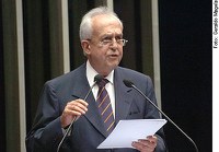 Jarbas critica comportamento do PMDB na homenagem a Ulysses