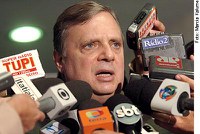 PSDB entrará nesta terça com nova representação contra Renan no Conselho de Ética