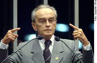 Jefferson Péres diz que Renan não tem mais condições de continuar presidindo o Senado