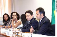 Redução da idade mínima para optar por esterilização cirúrgica divide opiniões em debate sobre planejamento familiar