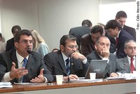 CCJ discute projeto que disciplina avaliação de autoridades