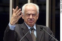 Simon estranha o reaparecimento de denúncia "esclarecida há onze anos"