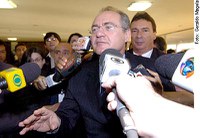 Renan anuncia licenciamento da Presidência do Senado