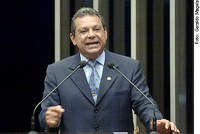 Quintanilha homenageia professores lembrando da própria mãe