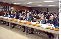 CAE aprova concessão de benefícios fiscais a setores prejudicados pelo câmbio