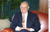 José Alencar vem ao Senado discutir votações