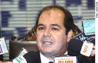 Tião Viana crê em retomada de votações e diálogo no Senado