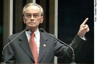 Jefferson Péres diz que aprova CPMF mas quer desoneração progressiva